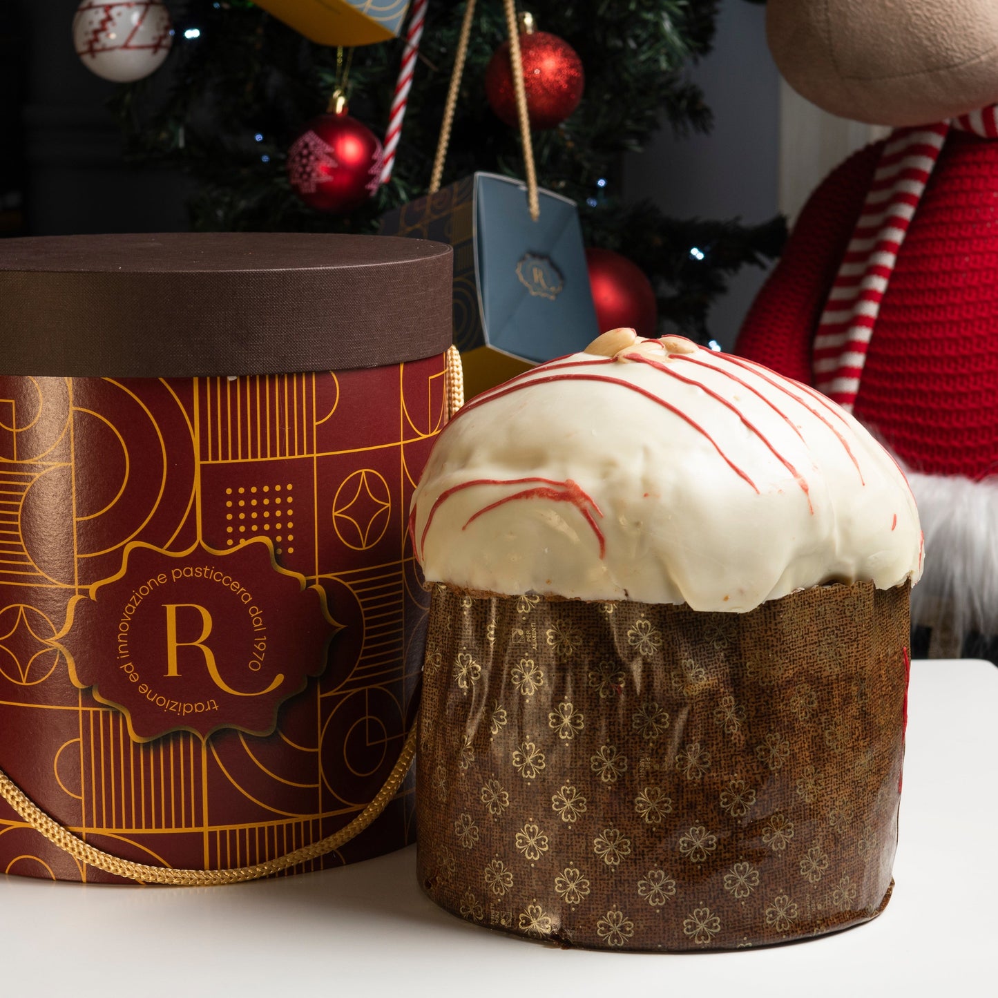 Panettone Artigianale Veneziano LIMITED EDITION con Cioccolato Bianco alla Mandorla e Variegato all’Amarena - 1,4/ 1.5 kg