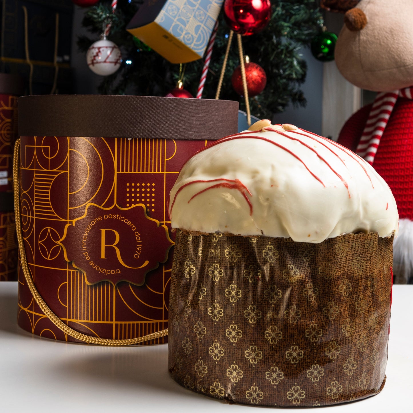 Panettone Artigianale Veneziano LIMITED EDITION con Cioccolato Bianco alla Mandorla e Variegato all’Amarena - 1,4/ 1.5 kg